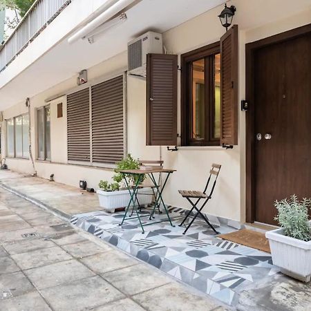 Cute Tiny Apartment In The Heart Of Flisvos Atene Esterno foto