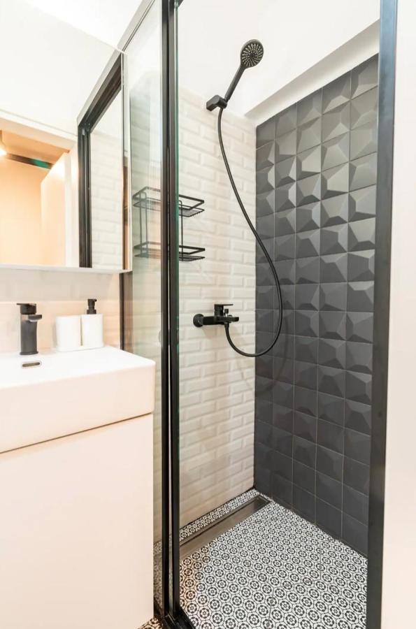 Cute Tiny Apartment In The Heart Of Flisvos Atene Esterno foto