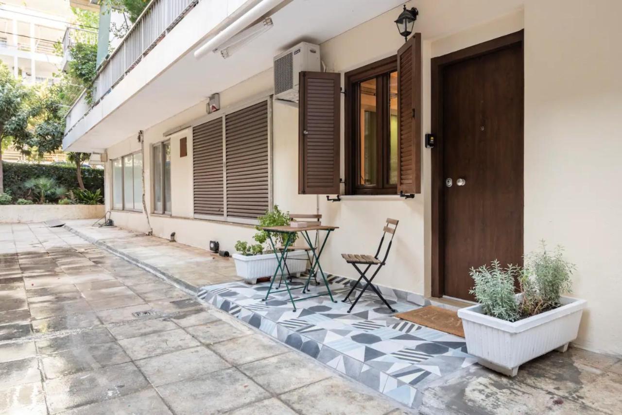 Cute Tiny Apartment In The Heart Of Flisvos Atene Esterno foto
