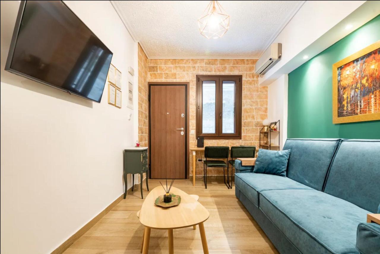 Cute Tiny Apartment In The Heart Of Flisvos Atene Esterno foto