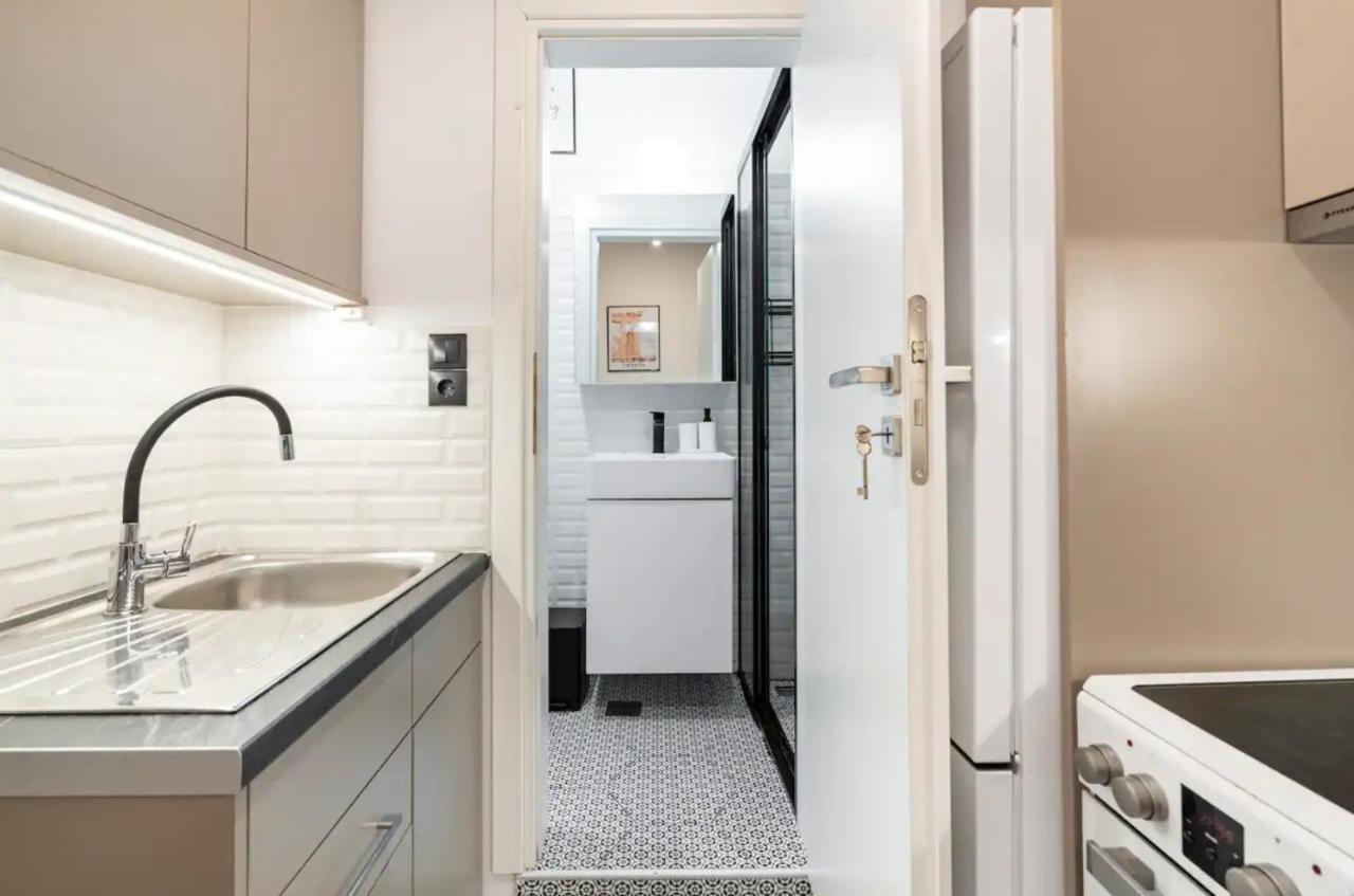 Cute Tiny Apartment In The Heart Of Flisvos Atene Esterno foto
